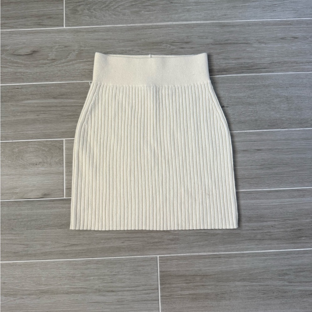 NakedCashmere Cream Ribbed Pencil Skirt